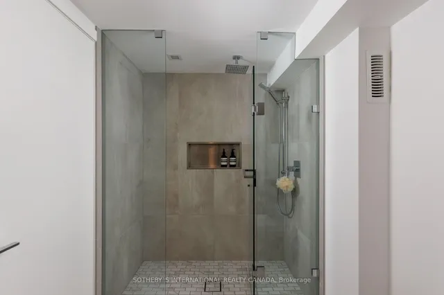 Additional image 26 of 82 Lombard St Unit PH 912