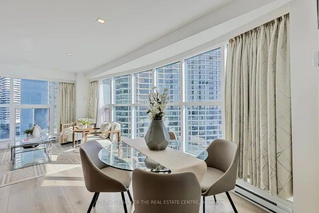 Additional image 35 of 99 Harbour Sq Unit 2002