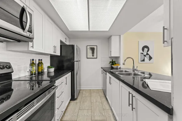 Additional image 2 of 725 King St Unit 703