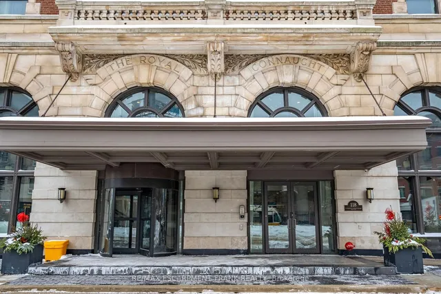 Additional image 8 of 112 King St Unit 1012