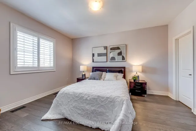 Additional image 26 of 258 Humphrey St