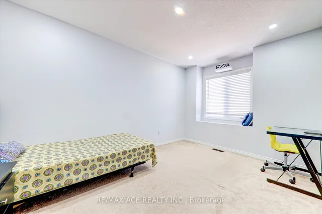 Additional image 32 of 27 Tillinghast Lane