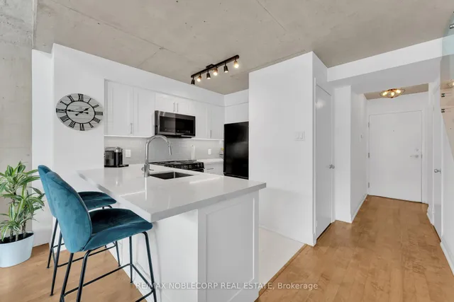 Additional image 5 of 954 King St Unit 323