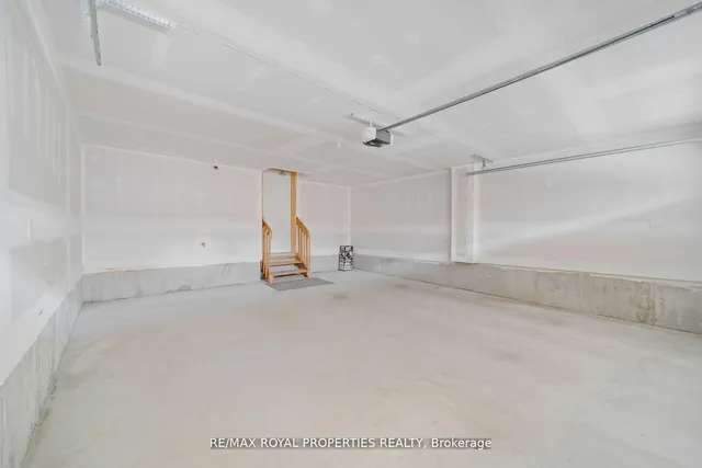 Additional image 32 of 352 Coronation Rd