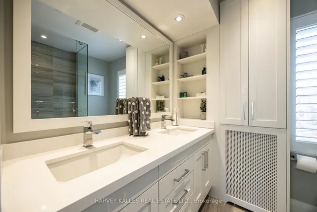 Additional image 27 of 42 Roe Ave