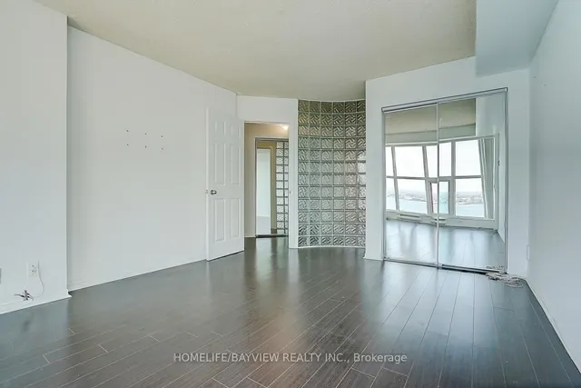 Additional image 18 of 99 Harbour Sq Unit 3106