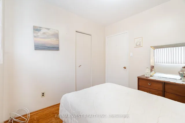 Additional image 25 of 79 Husband Dr