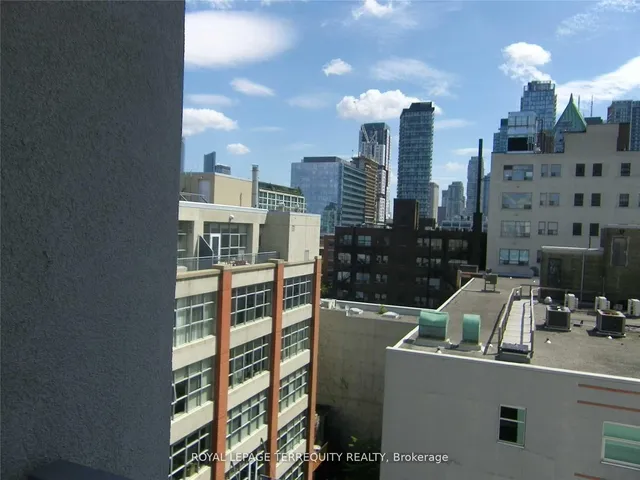 Additional image 12 of 39 Brant St Unit 909