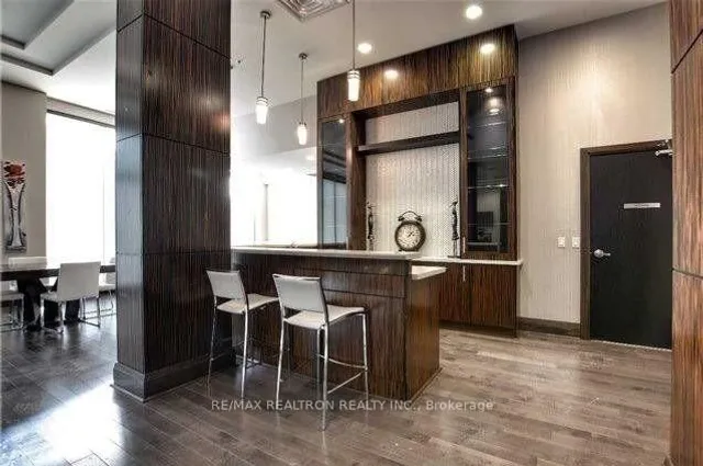 Additional image 30 of 25 Lower Simcoe St Unit 305