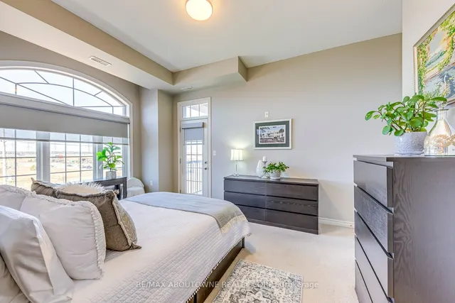 Additional image 24 of 1470 Main St Unit 401