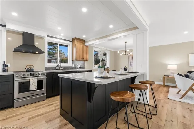 Additional image 8 of 211 Country Club Dr