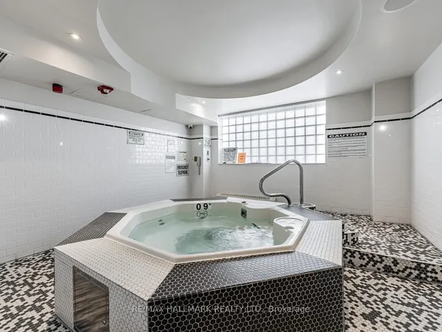 Additional image 24 of 323 Richmond St Unit 908