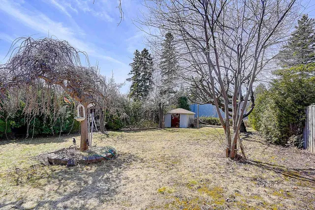 Additional image 42 of 112 Agincourt Dr