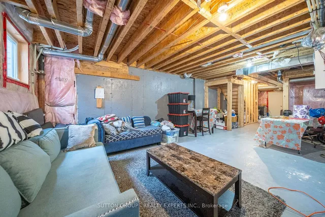 Additional image 35 of 50 Adventura Rd