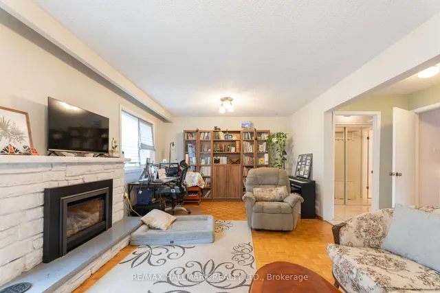 Additional image 27 of 258 Apache Tr