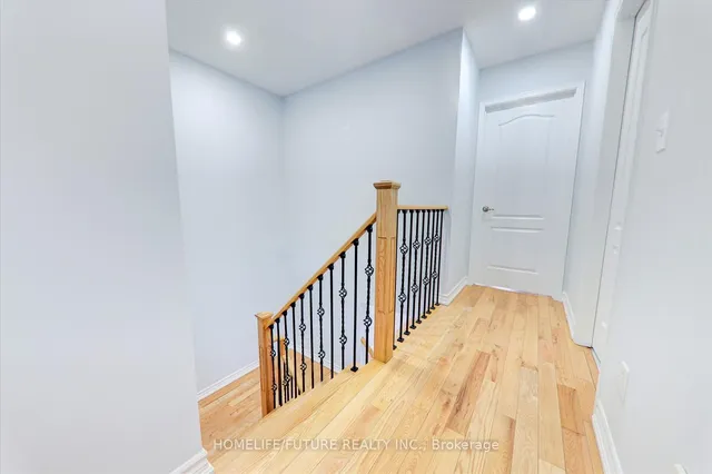 Additional image 13 of 30 Flatfield Terr