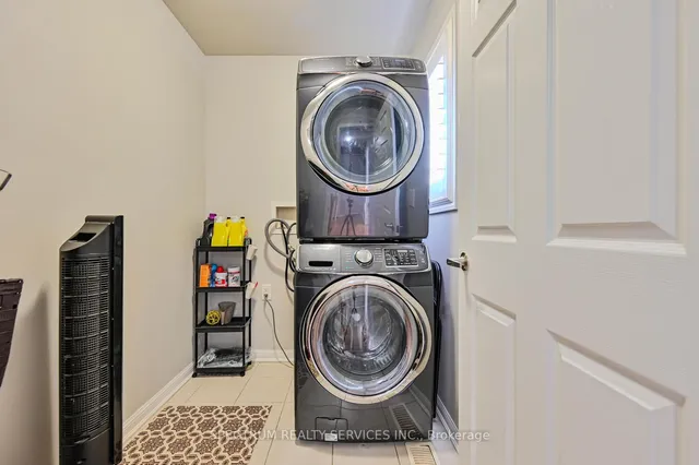 Additional image 33 of 901 Farmstead Dr