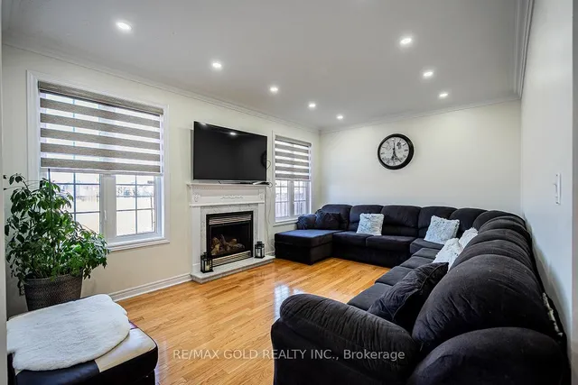 Additional image 14 of 17 Yellow Pine Rd