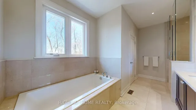 Additional image 18 of 84 Roberta Dr