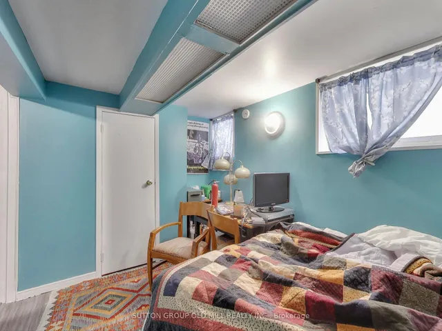 Additional image 28 of 198 Howard Park Ave