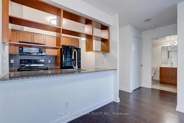 Additional image 15 of 181 Village Green Sq Unit 1511