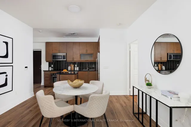 Additional image 13 of 35 Balmuto St Unit 904