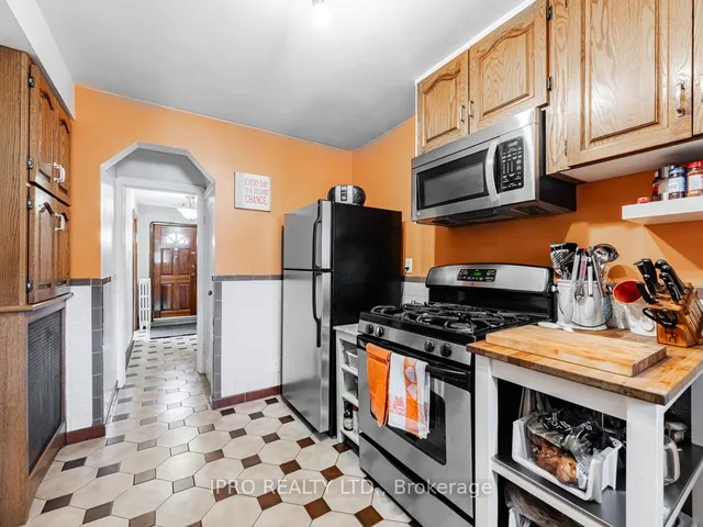 Additional image 12 of 948 Pape Ave