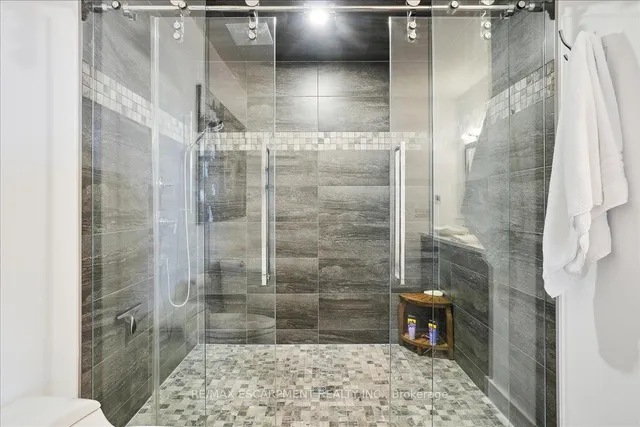 Additional image 16 of 2060 Lakeshore Rd Unit 206