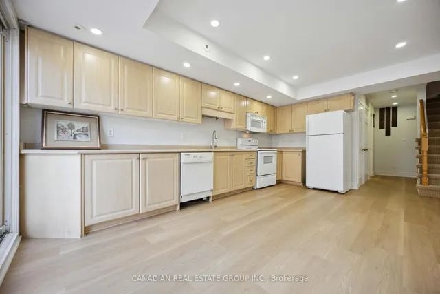 Additional image 17 of 37 Four Winds Dr Unit 18