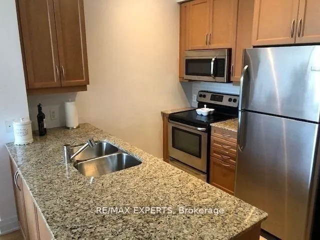 Additional image 13 of 530 St Clair Ave Unit 302