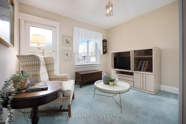 Additional image 20 of 143 Hammersmith Ave