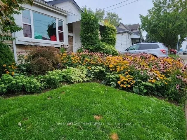 Additional image 38 of 119 East 17th St