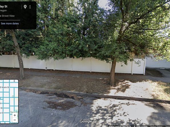 SE Clay St, Portland, OR 97214