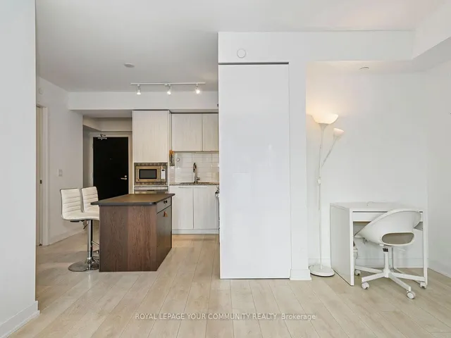 Additional image 18 of 501 Yonge St Unit 1309