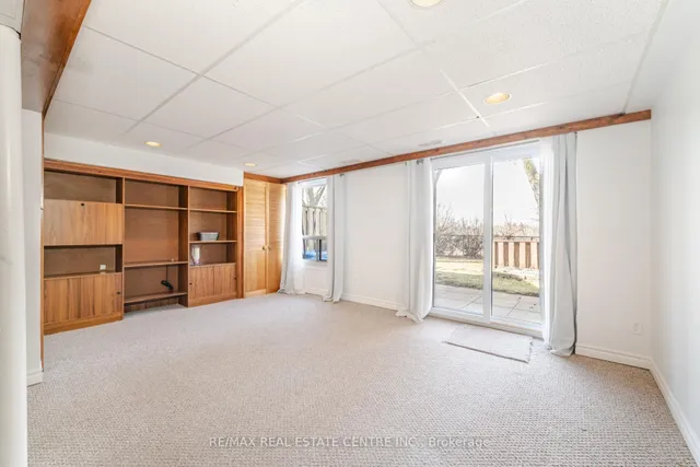 Additional image 14 of 33 Dawson Cres