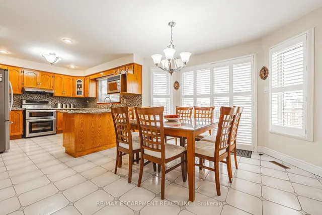 Additional image 8 of 28 Sunflower Cres