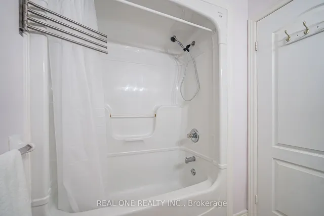 Additional image 26 of 963 KING Rd Unit 25