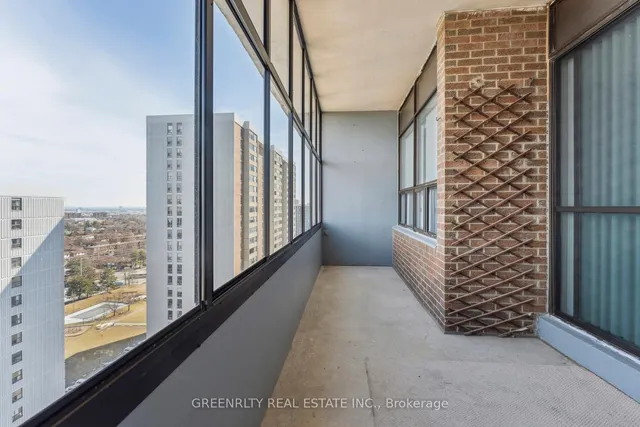 Additional image 36 of 15 Kensington Rd Unit 1903