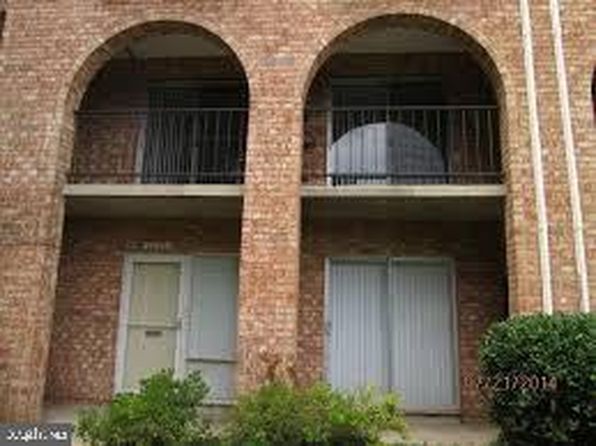 2613 Wagon Dr #350, Alexandria, VA 22303