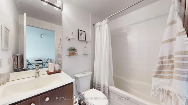 Additional image 21 of 25 Cole St Unit 1906