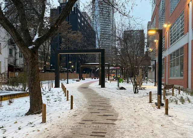 Additional image 26 of 50 Charles St Unit LPH5406