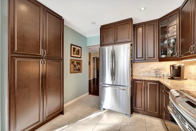 Additional image 9 of 5255 Lakeshore Rd Unit 6