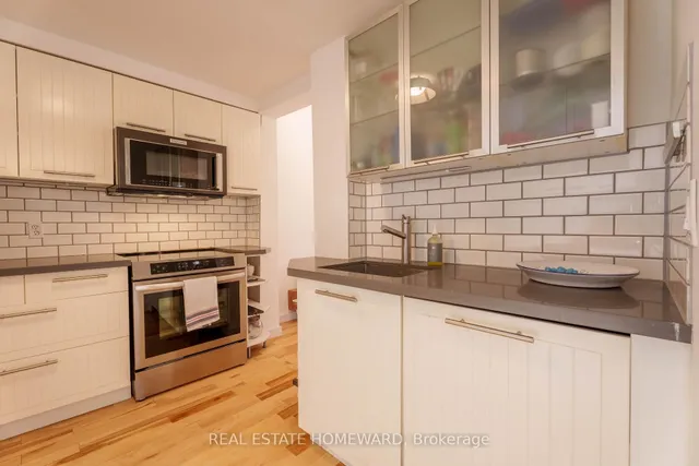 Additional image 11 of 98 Edwin Ave