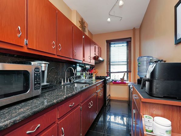 9524 Fort Hamilton Pkwy, Brooklyn, NY