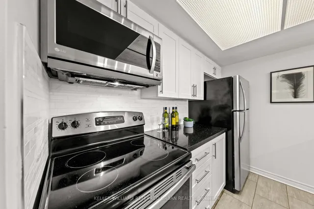 Additional image 4 of 725 King St Unit 703