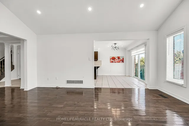 Additional image 12 of 226 Spring valley Cres