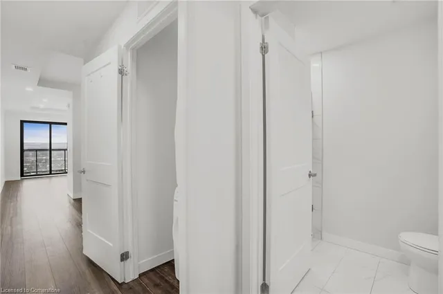 Additional image 21 of 15 Queen St Unit 1204