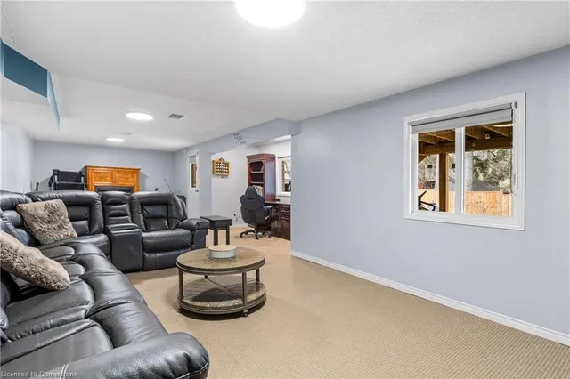 Additional image 31 of 8 Mill View St