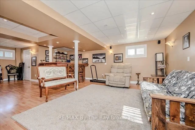 Additional image 32 of 12 Twin Willow Cres