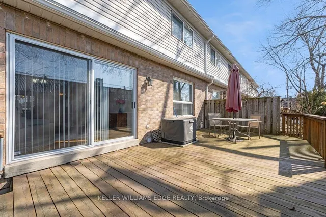 Additional image 8 of 3045 New St Unit 11